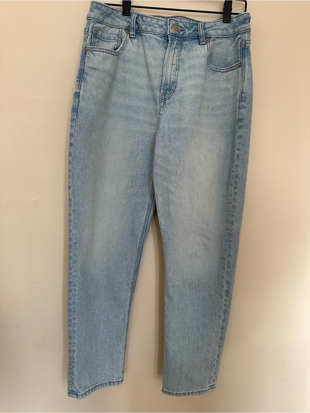 American Eagle Mom Jeans Light Wash Denim Size 8